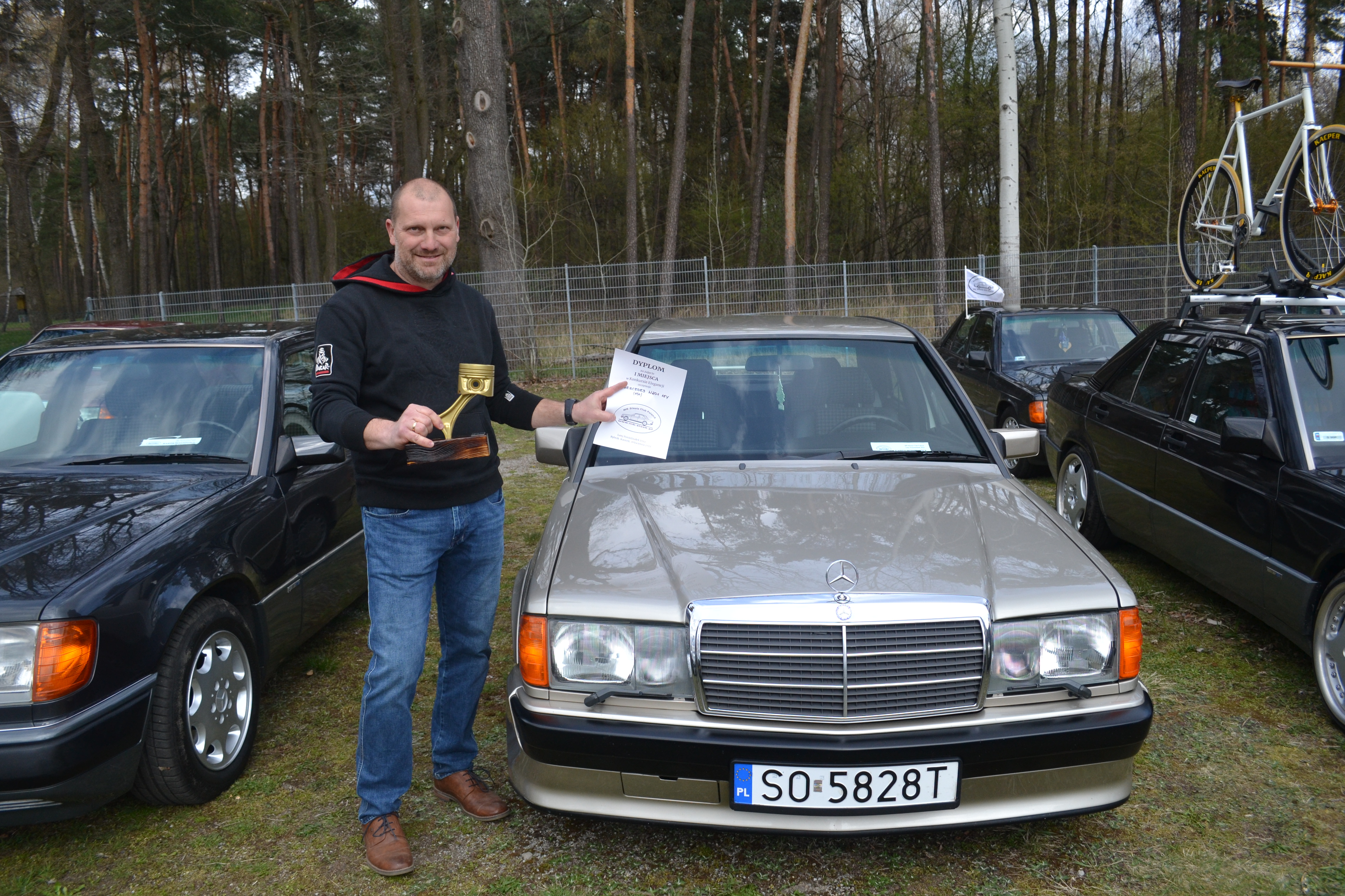 Konkurs na auto zlotu wygrał Przemysław Etrych.