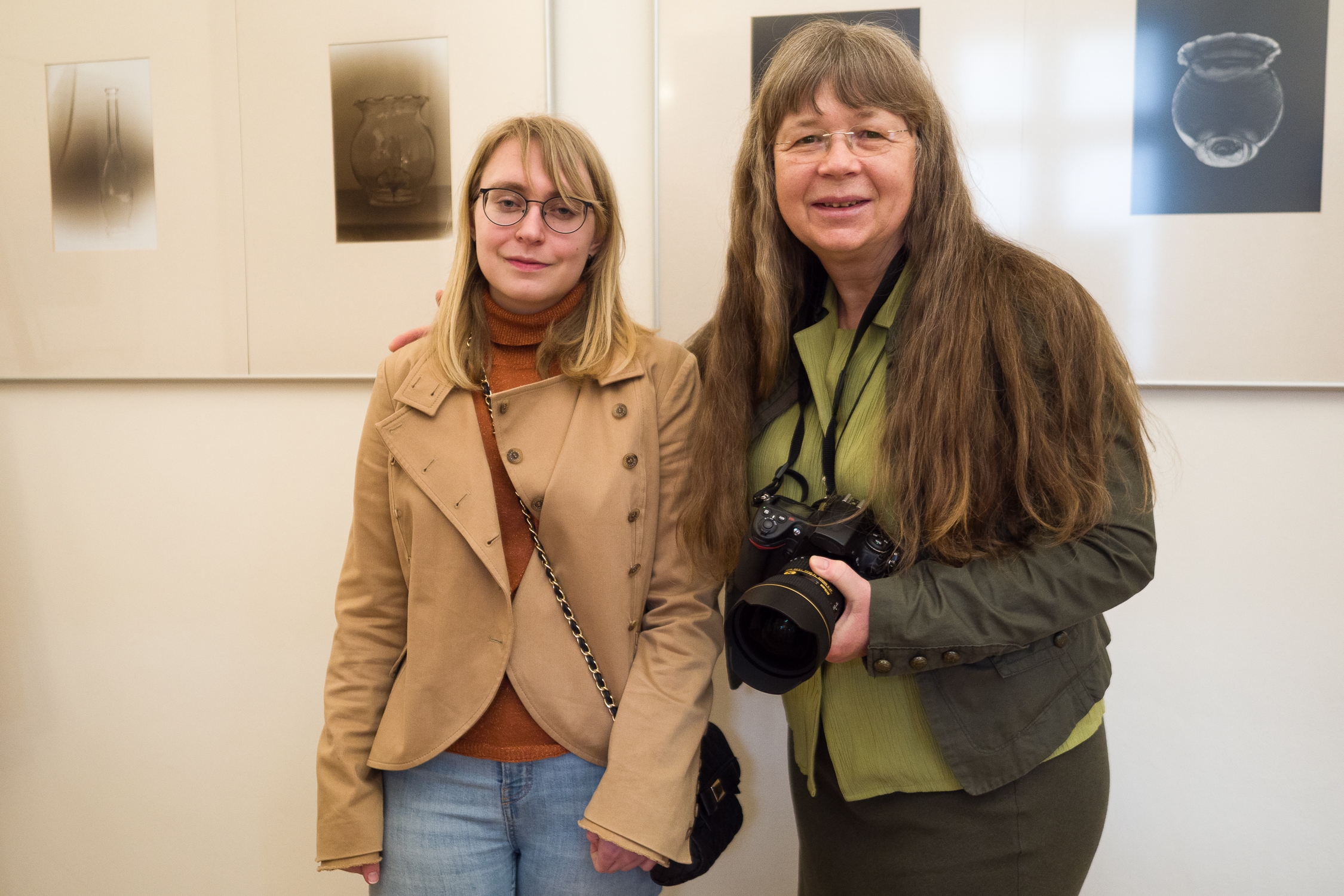 Oliwia Lipczyńska pod kierunkiem Gabrieli Habrom-Rokosz w swojej pracy dyplomowej wykorzystała wszystkie techniki fotografii od luksografii poprzez powiększenie fotograficzne aż do obrazu cyfrowego