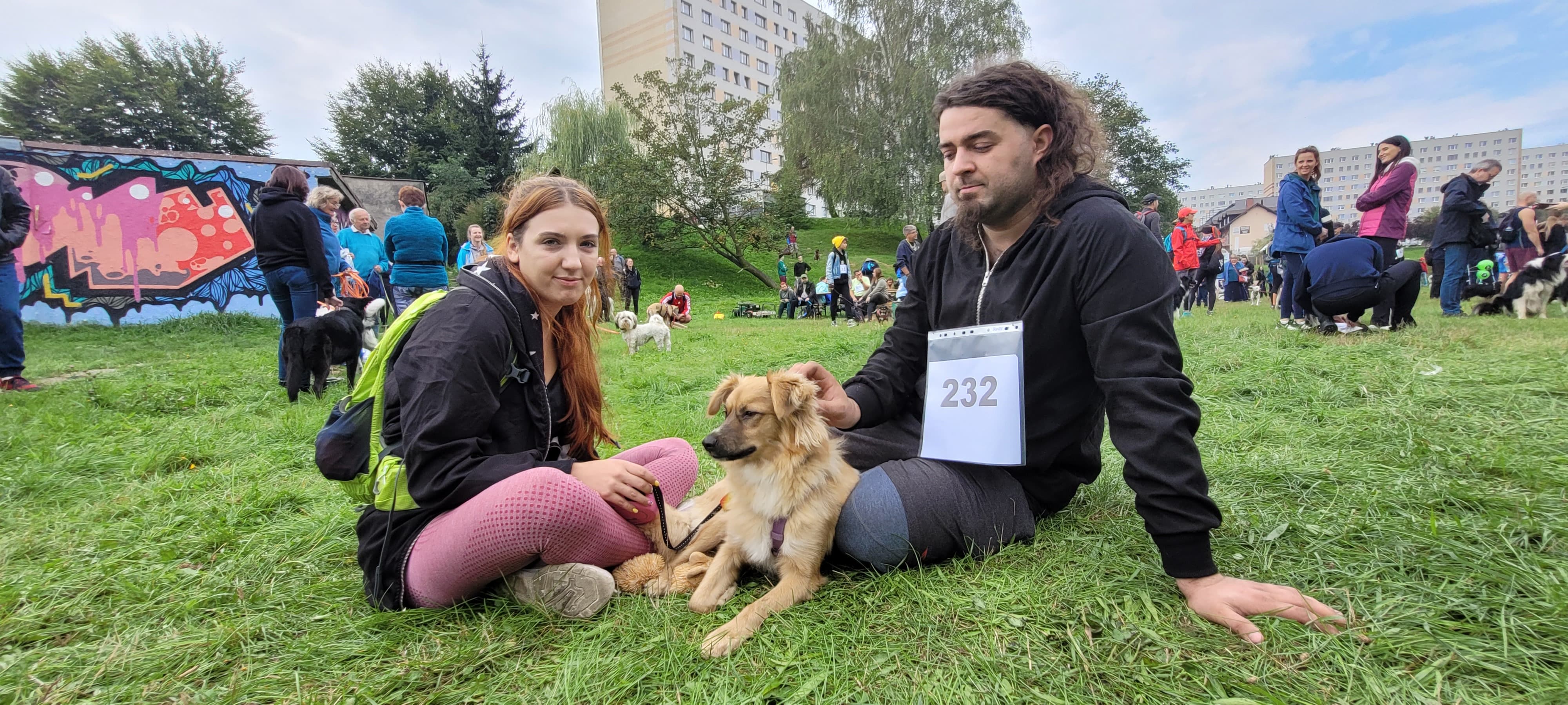 Pola nie ma jeszcze skończonego nawet jednego roku. Pochodzimy z Jankowic a o jastrzębskiej imprezie dowiedzieliśmy się z portalu społecznościowego Facebook. Dla nas liczy się głównie sam udział, ale kto wie, może Pola nas zaskoczy?