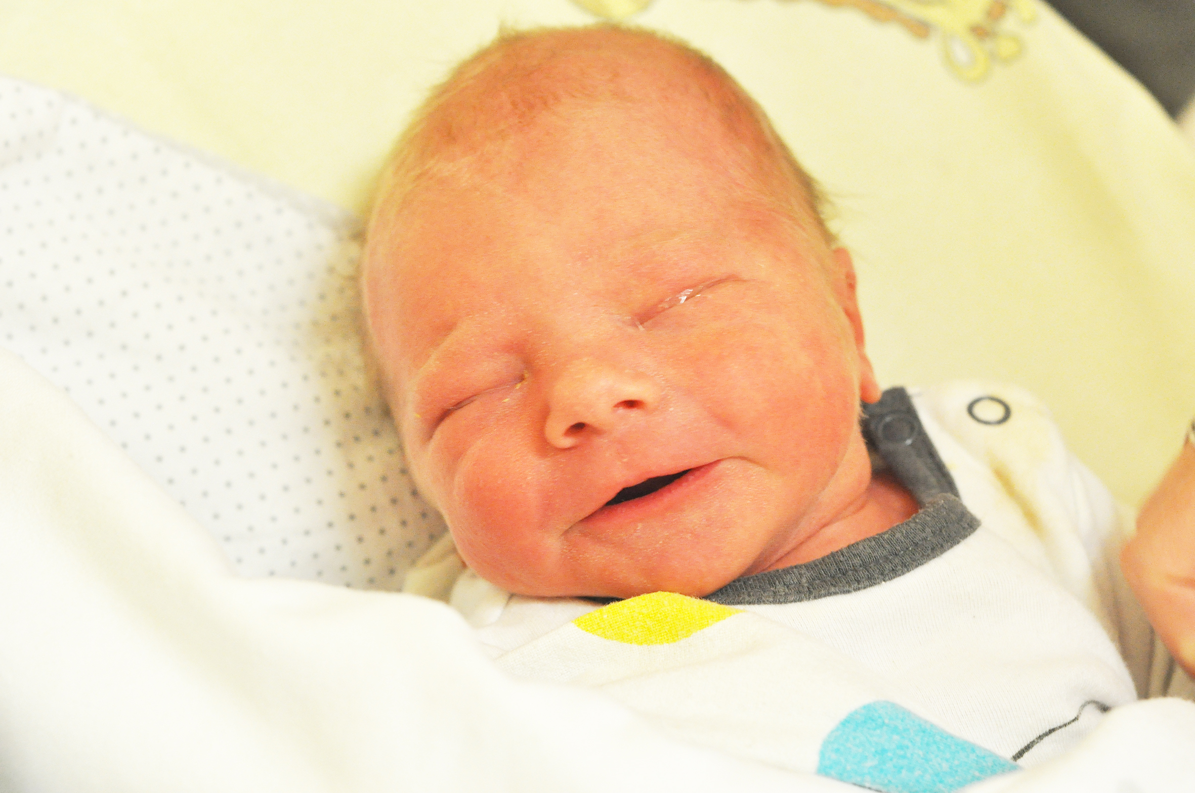 Aleksander Mika przywitał świat 25 listopada o 5.10. Pierwsze dziecko Anety i Adriana ważyło wtedy 3010 g i mierzyło 50 cm. Rodzina mieszka w Raciborzu.