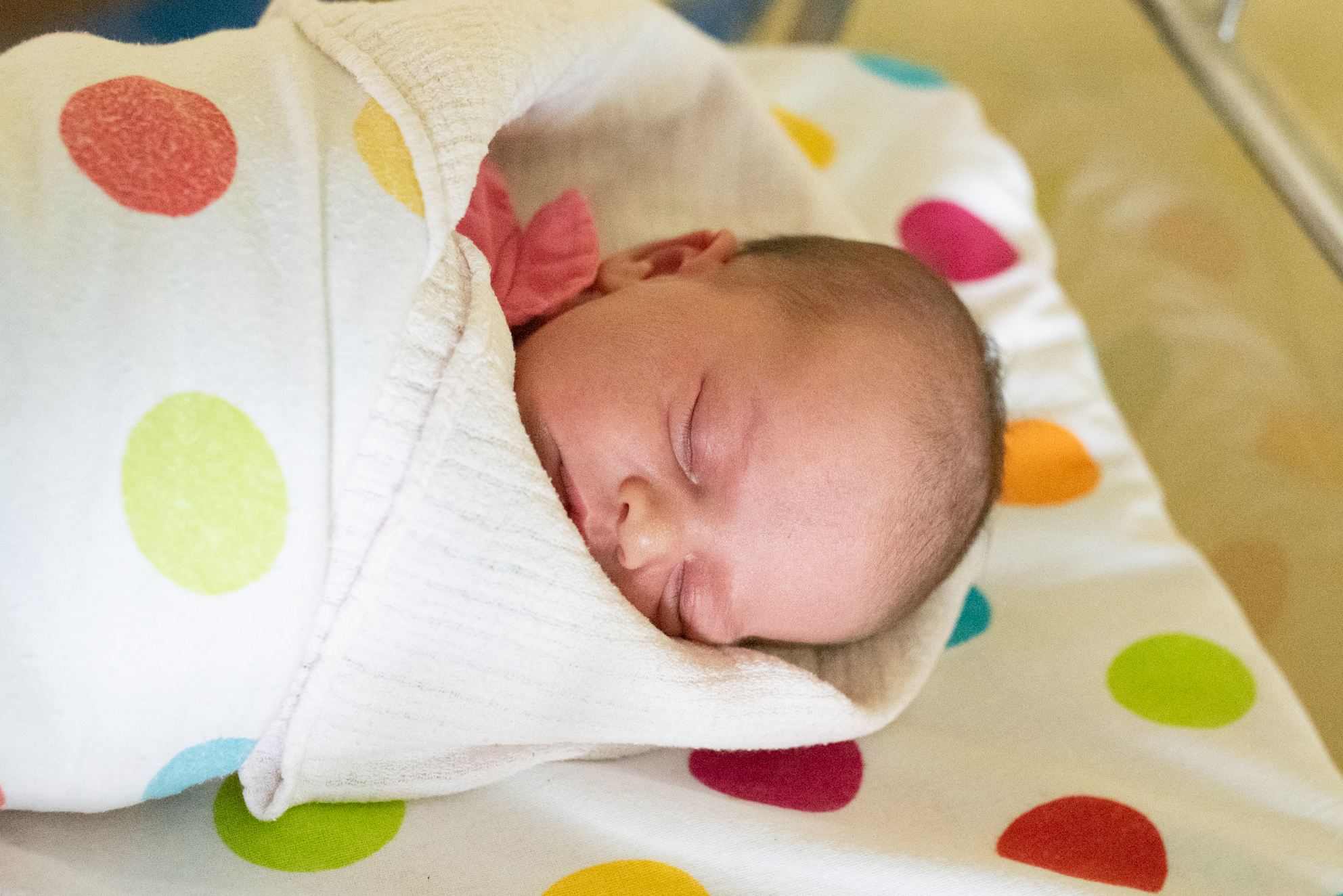 Mała Monika Oślizło urodziła się 4.12. o godz. 14.25. Ważyła 3640 g i mierzyła 58 cm. Jej rodzicami są Ewelina i Mateusz z Połomi. W domu na Monikę czekają dwie starsze siostry, Paulinka i Agatka.