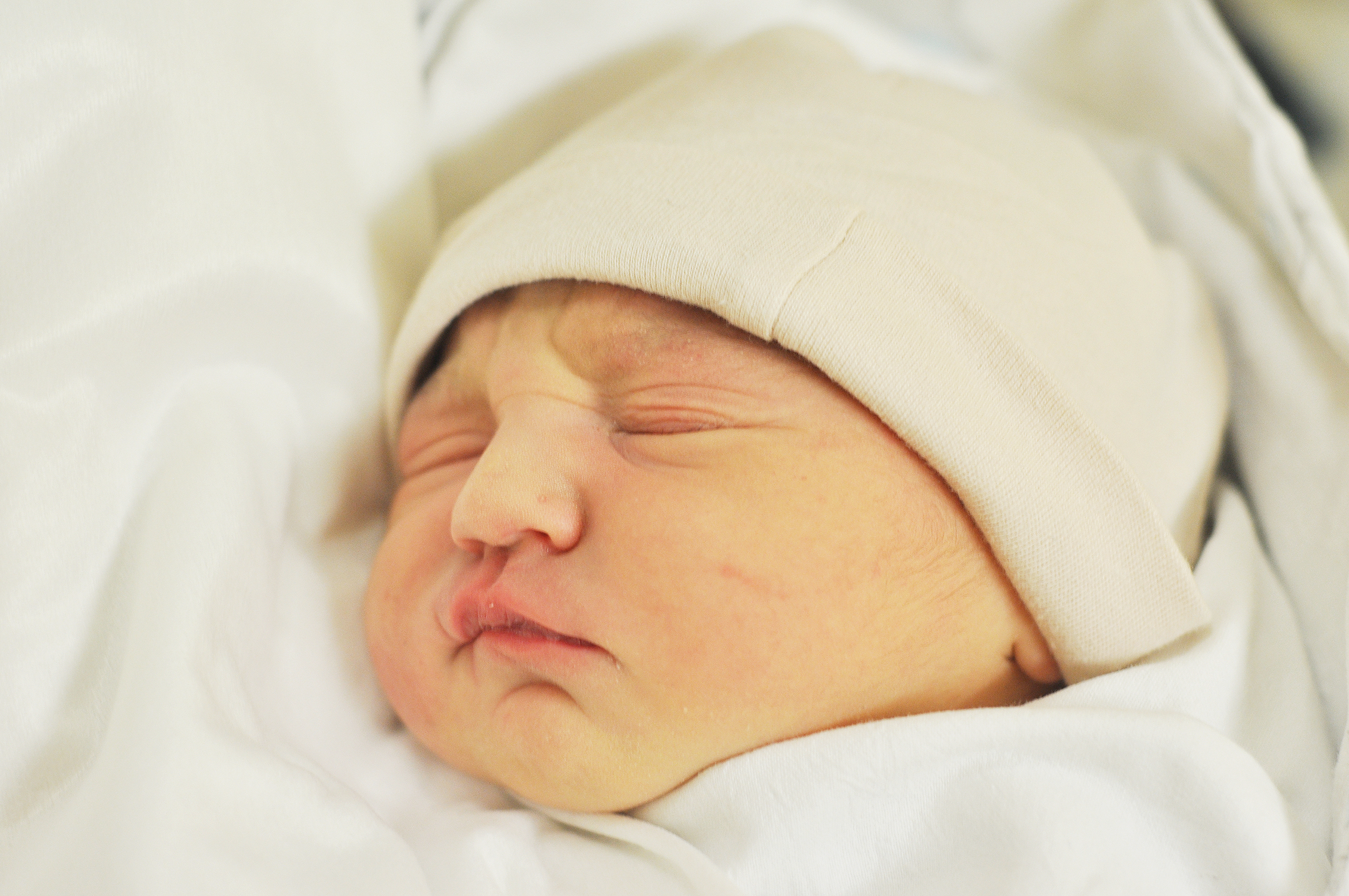 Michalina Keler jest nową raciborzanką. Pierwsze dziecko Katarzyny i Wojciecha urodziło się 26 grudnia o 23.37. Na początek ważyło 3470 g i mierzyło 54 cm.