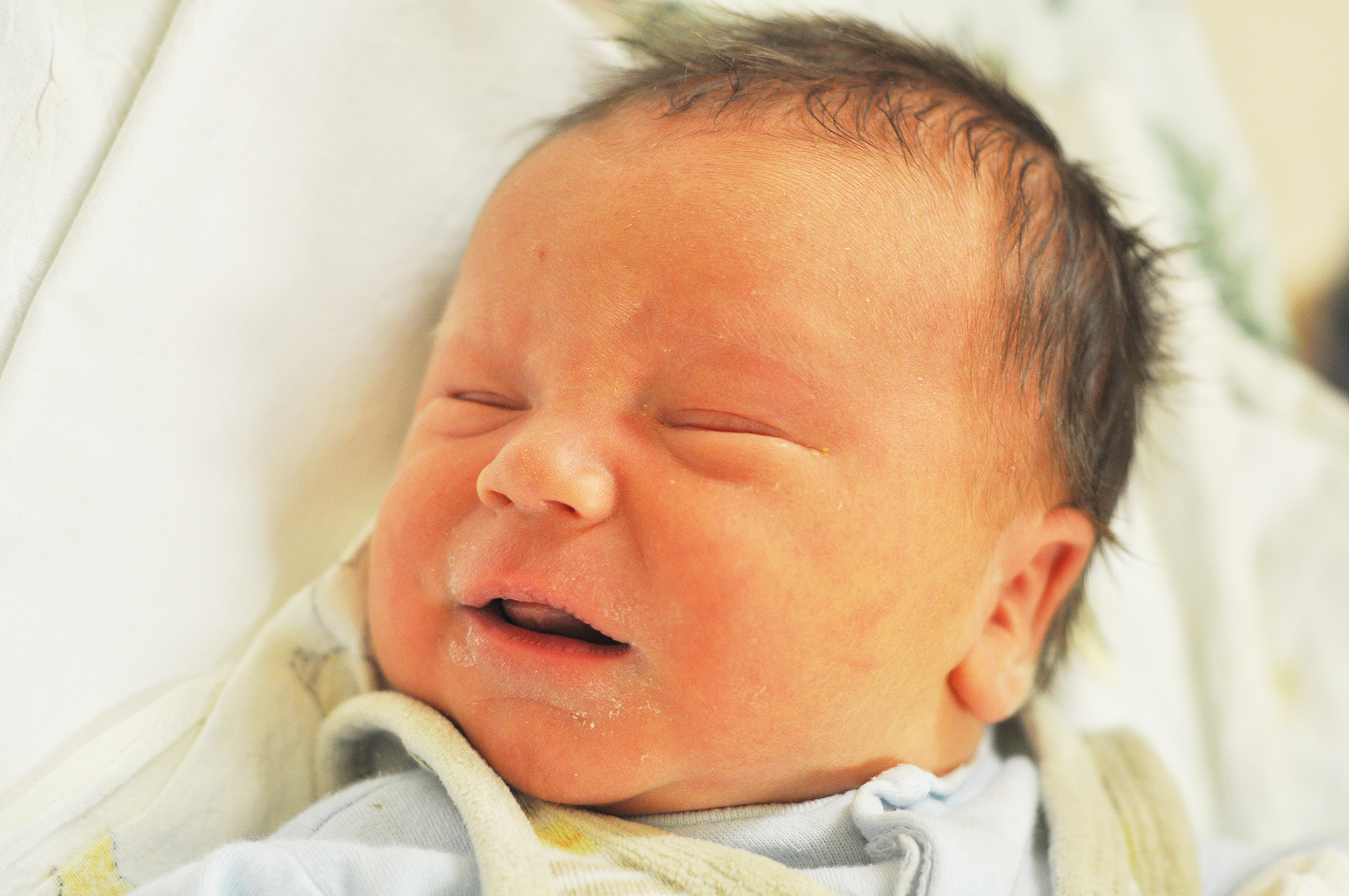 Igor Żuk-Żukowski narodził się 21 grudnia. 50 minut po północy ważył 4320 g i mierzył 55 cm. Mama Patrycja i tato Rafał są szczęśliwi – to ich pierwsza pociecha.