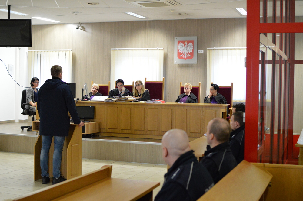 Policjant, który pilnował Radosława Ś. w rybnickim szpitalu zeznaje przed sądem.