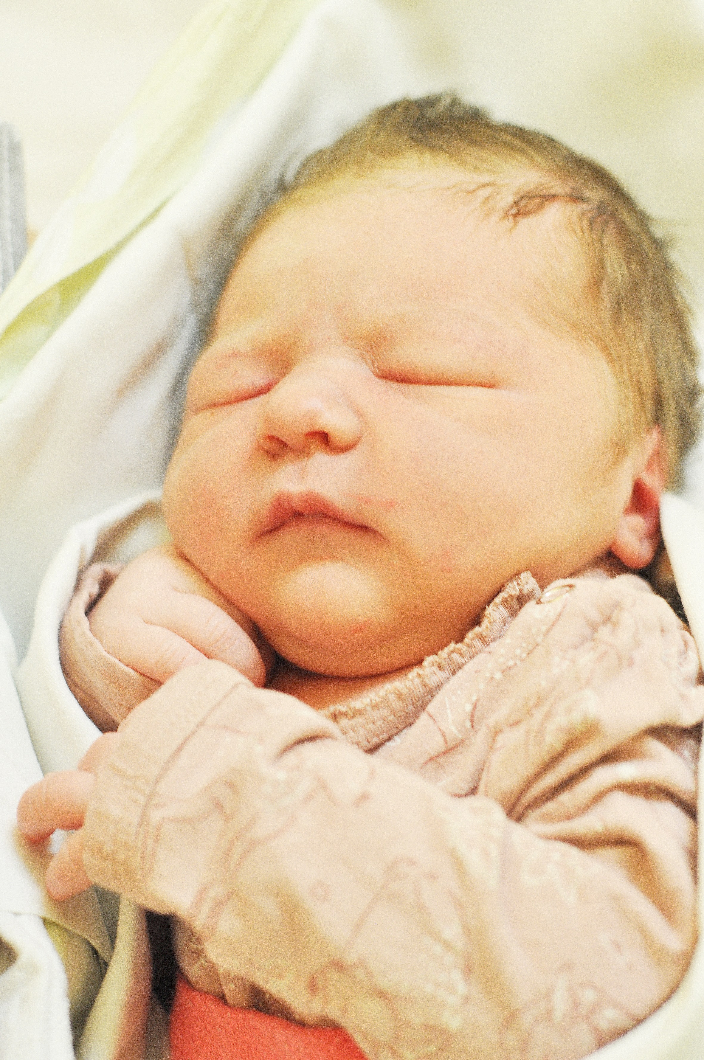 Klara Kurzpiot z Modzurowa córka Anny i Denisa. Dziecko urodziło się 17 lutego. Warzyła 3810 g i mierzyła 58 cm.