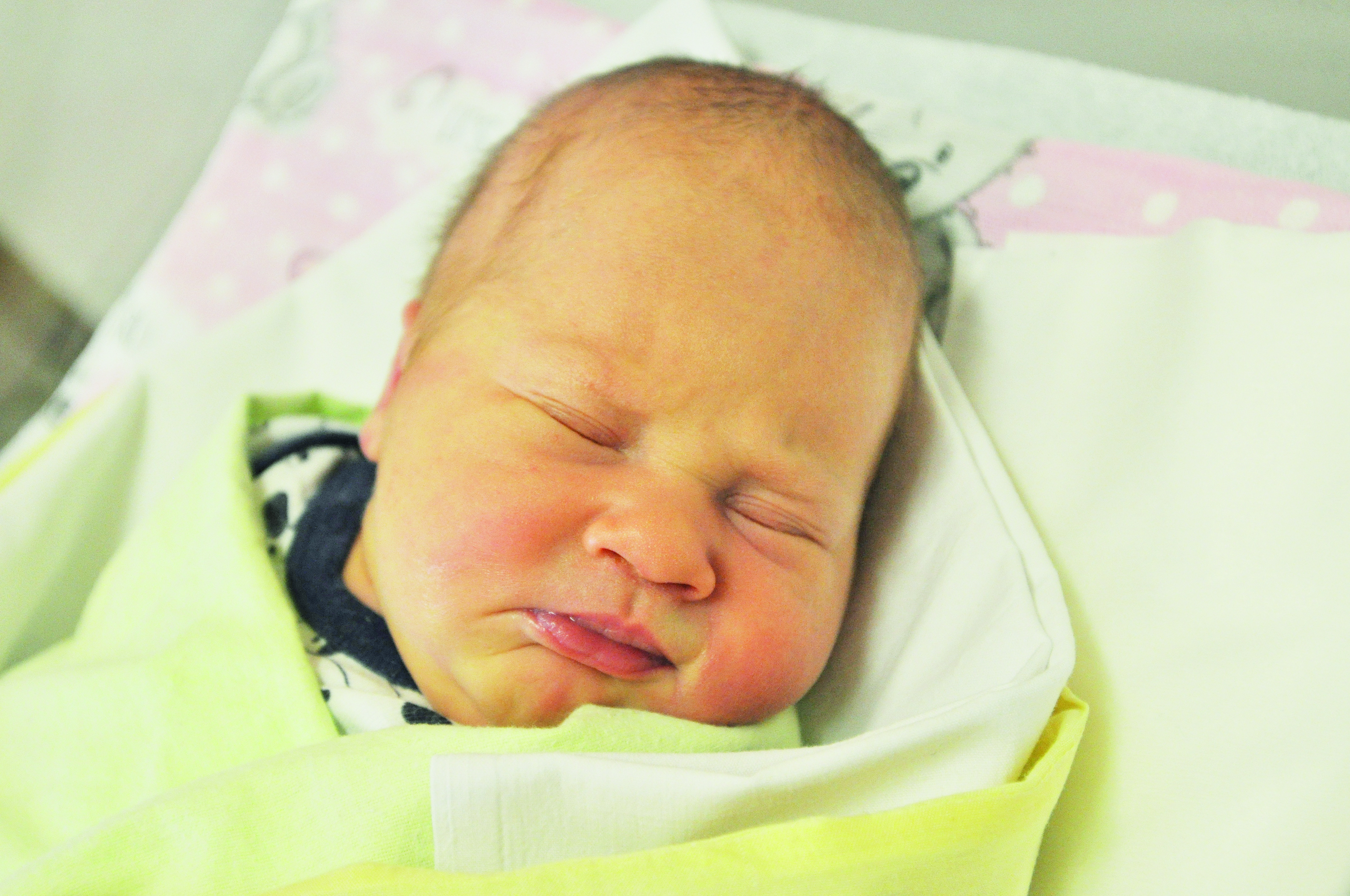 Wiktoria Langsz przyjechała na Gamowską z Czyżowic. Córka Anety i Mateusza urodziła się 23 kwietnia o 12.37. Ważąc 3560 g mierzyła 56 cm. To pierwsze dziecko tej pary.