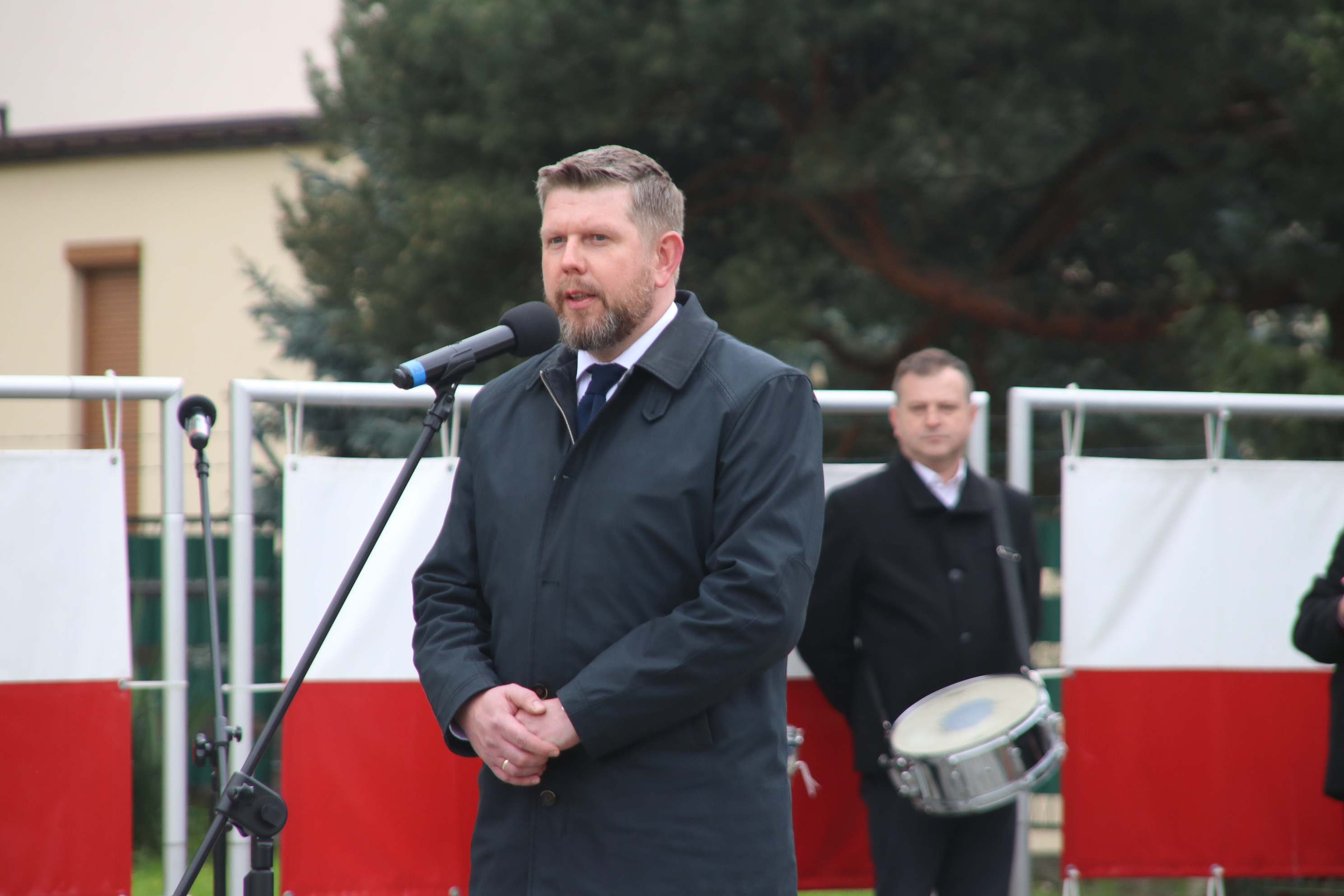 Prezydent Mieczysław Kieca podczas przemówienia z okazji Święta Konstytucji 3 Maja. 