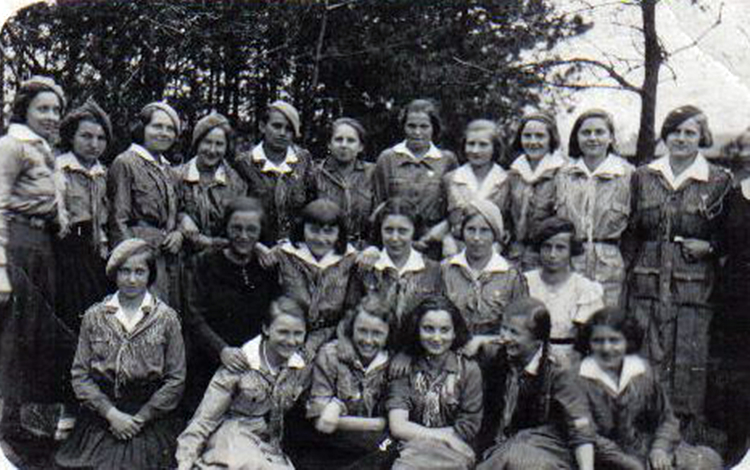 Harcerki z Wielopola w 1935 roku