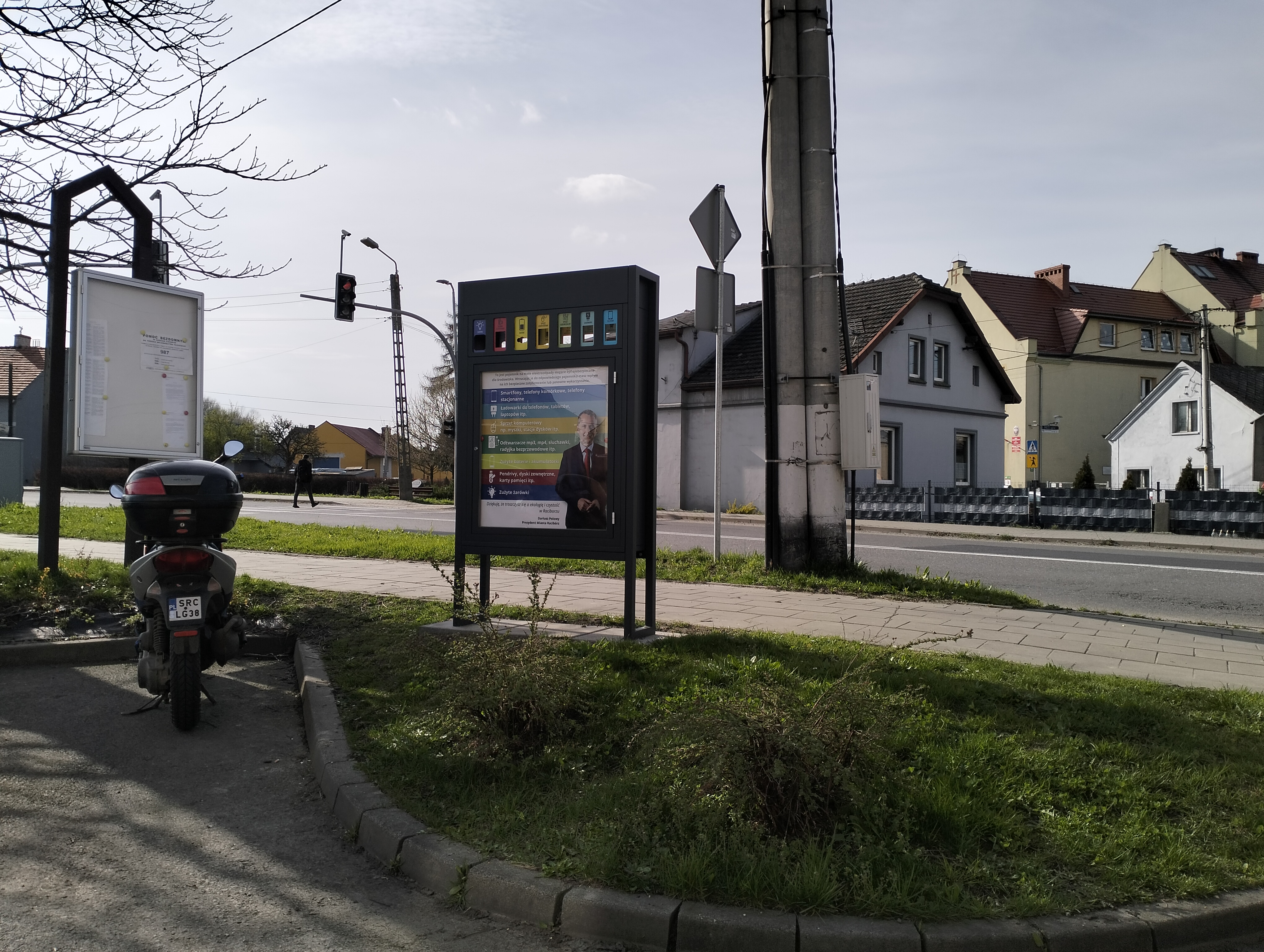 Jeden z elementów kampanii informacyjnych Miasta z wykorzystaniem wizerunku prezydenta Dariusza Polowego - mini PSZOK