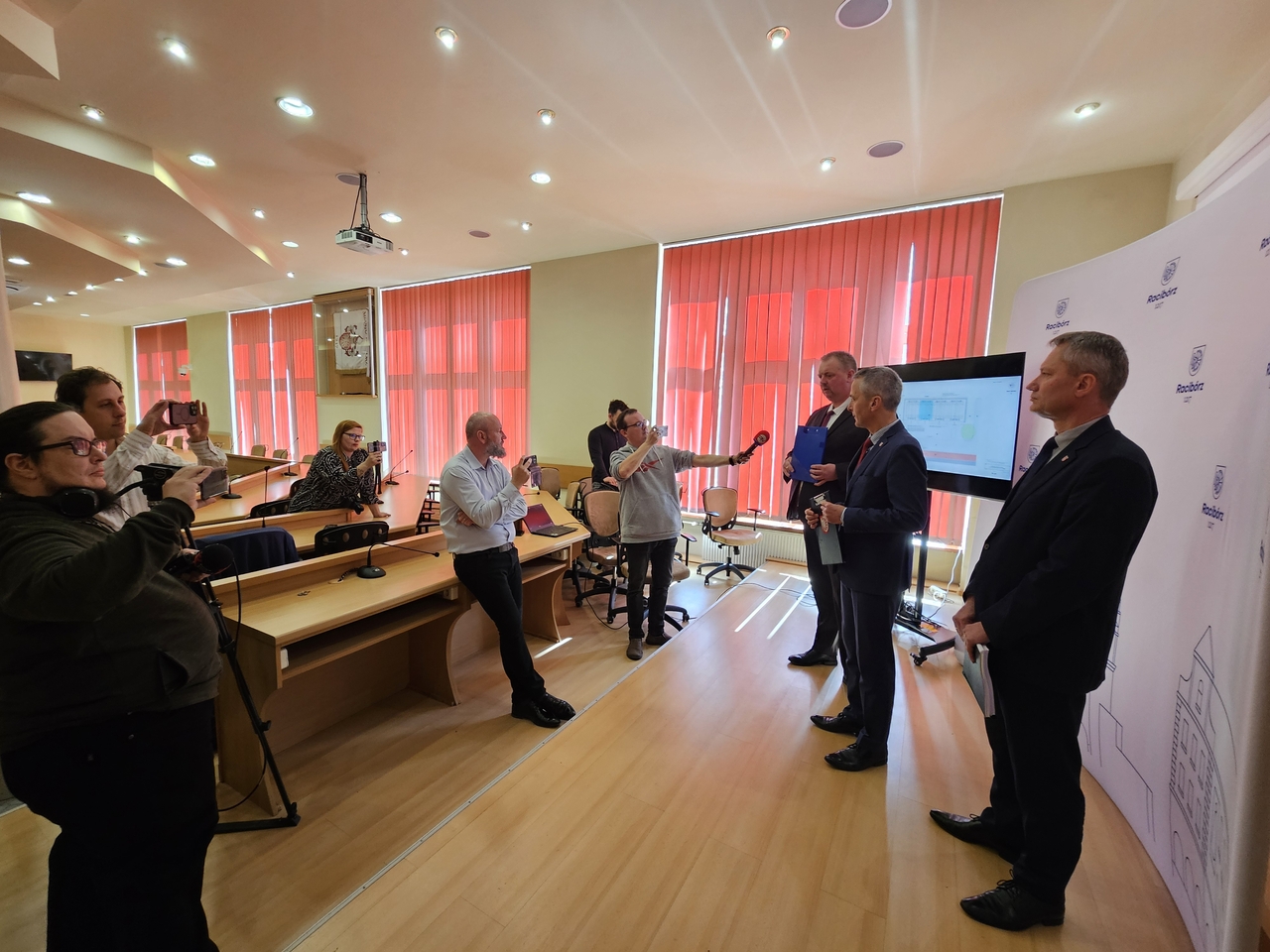 Konferencja prasowa poświęcona nowemu centrum przesiadkowemu odbyła się w magistracie w środowe przedpołudnie 27 marca