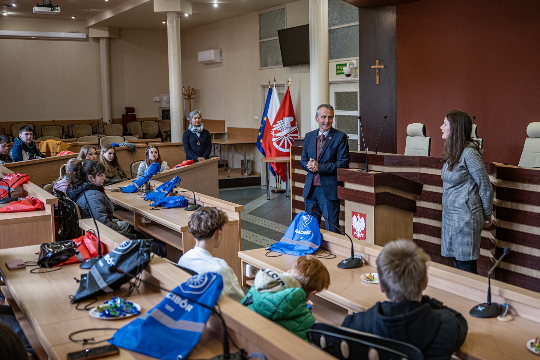 Prezydent Dariusz Polowy opowiedział młodzieży z Roth jak pracuje raciborski samorząd