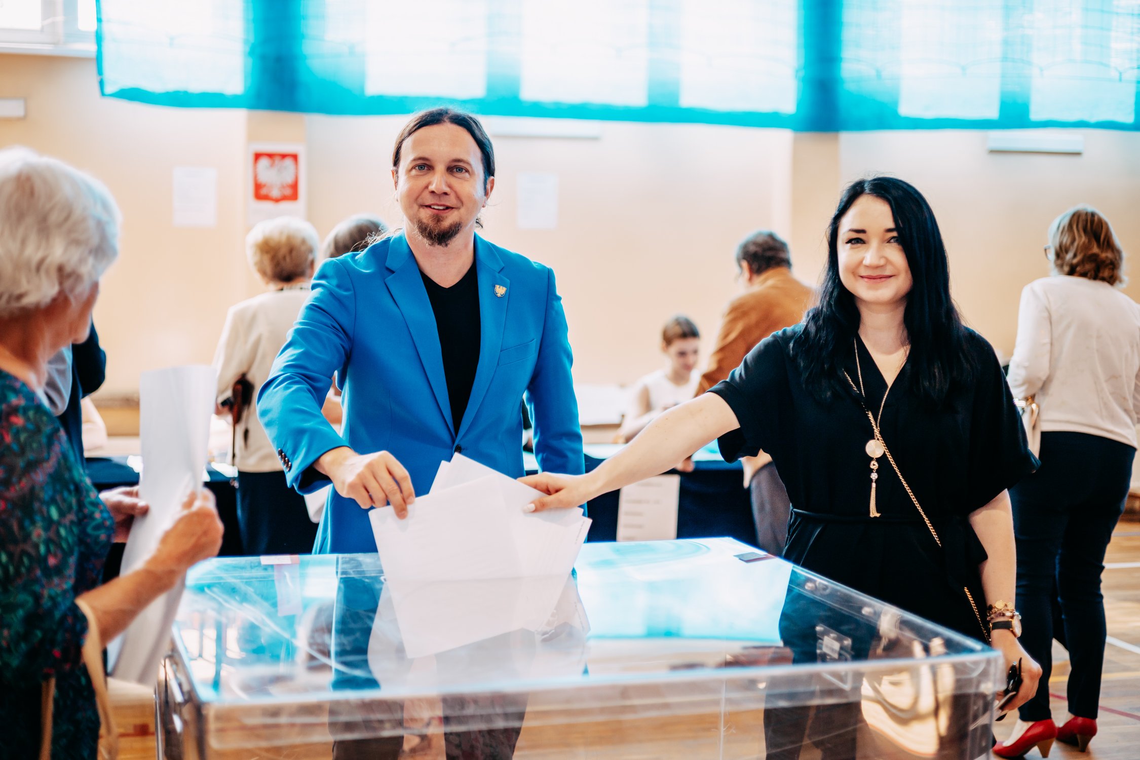 Łukasz Kohut głosował wspólnie z siostrą Marzeną