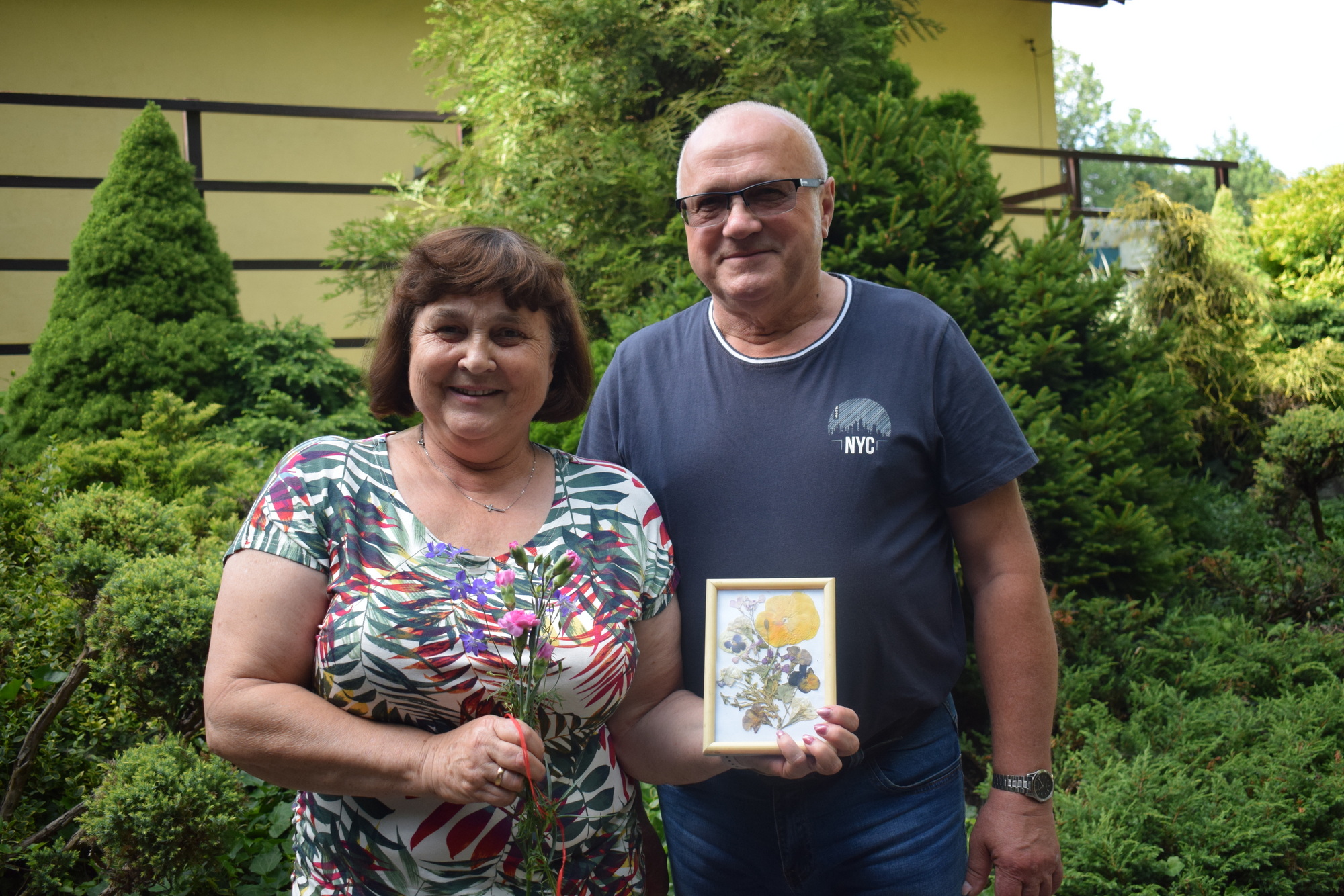 W tym roku akademickim pani Gizela i pan Rajmund świętowali rocznicę szafirową, czyli 45 lat po ślubie